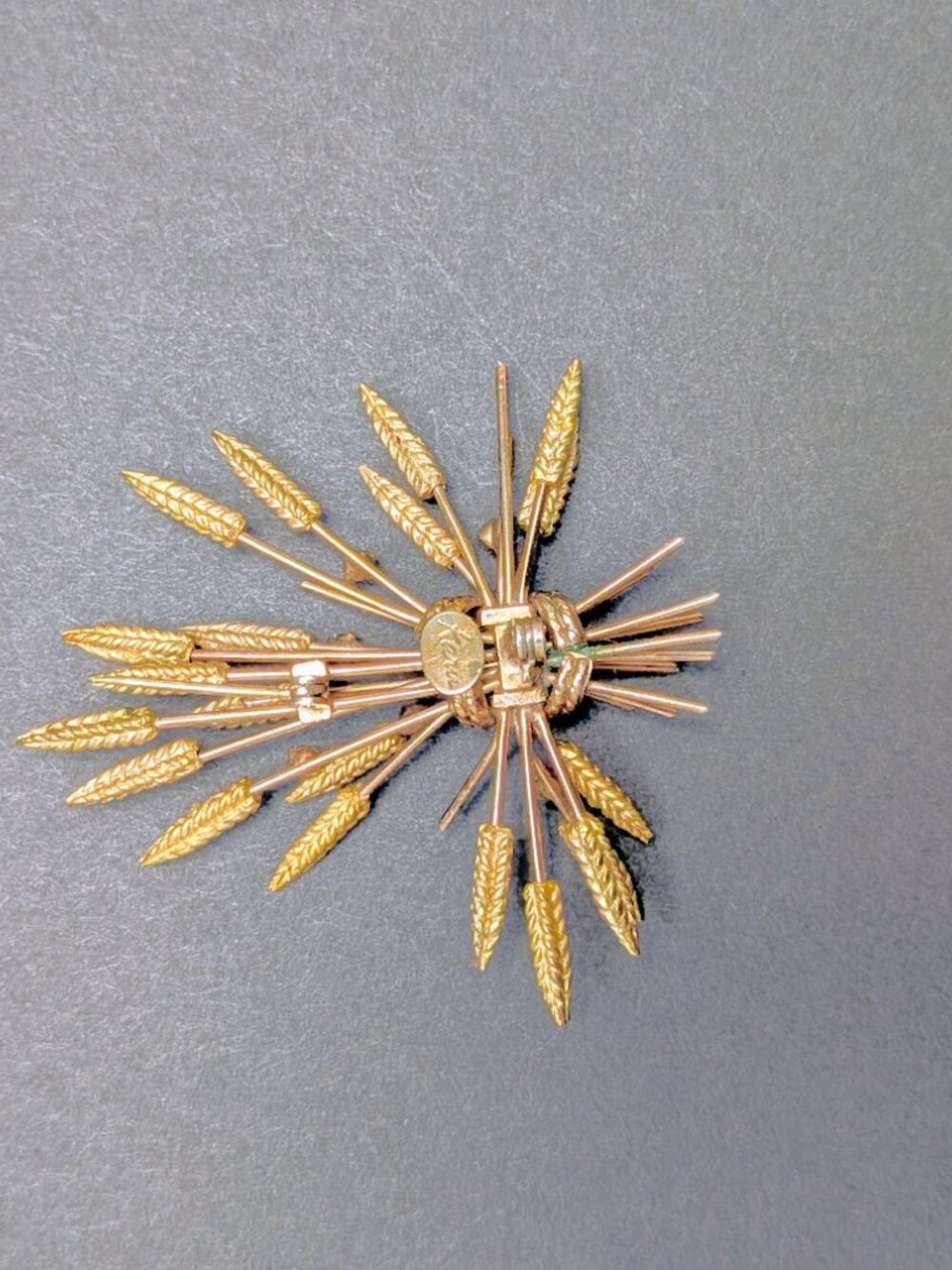 Vintage KARU Wheat Sheaf Brooch Gold Tone Red Green Rhinestone MCM - Picture 2 of 3